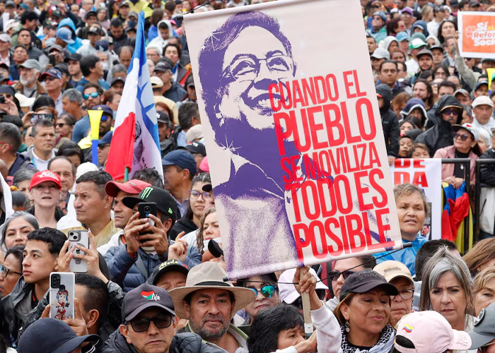 Foto: Petro convoca al país a defender el salario mínimo vital / Cortesía