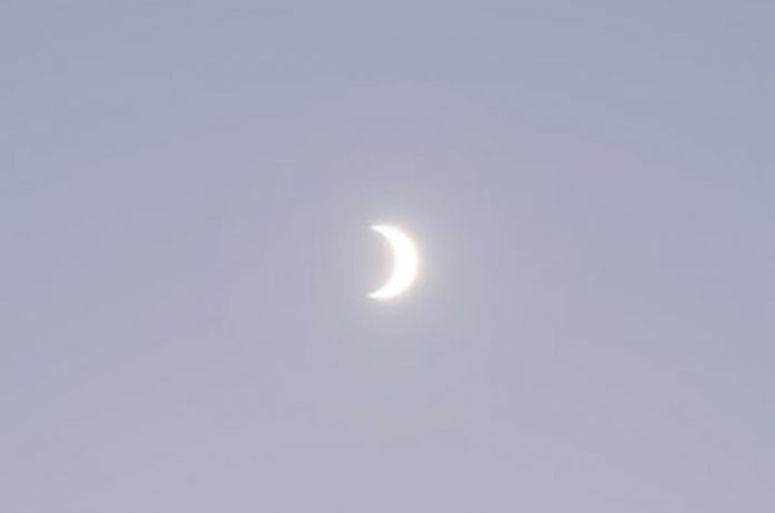 Foto: Impactante eclipse solar anular sorprende al mundo desde la Antártida / Cortesía