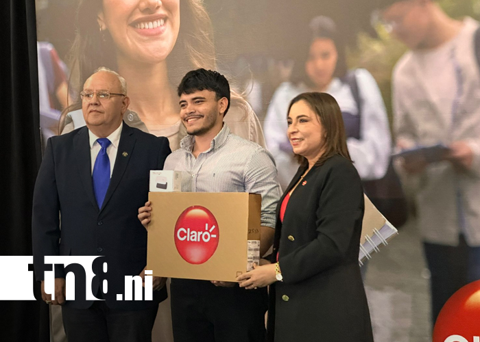 Foto: Claro y UAM llevan tecnología a estudiantes destacados de Nicaragua/TN8