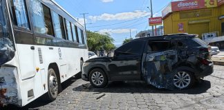 Foto: Imprudencia al volante provoca accidente múltiple en La Ceibita /TN8