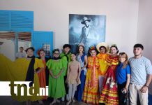 Foto: Estudiantes honran a Sandino y Darío en circuito cultural / TN8