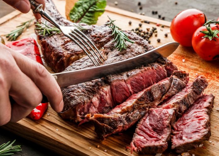 Foto: ¿La carne es el secreto para llegar a los 100 años? La ciencia sorprende / Cortesía