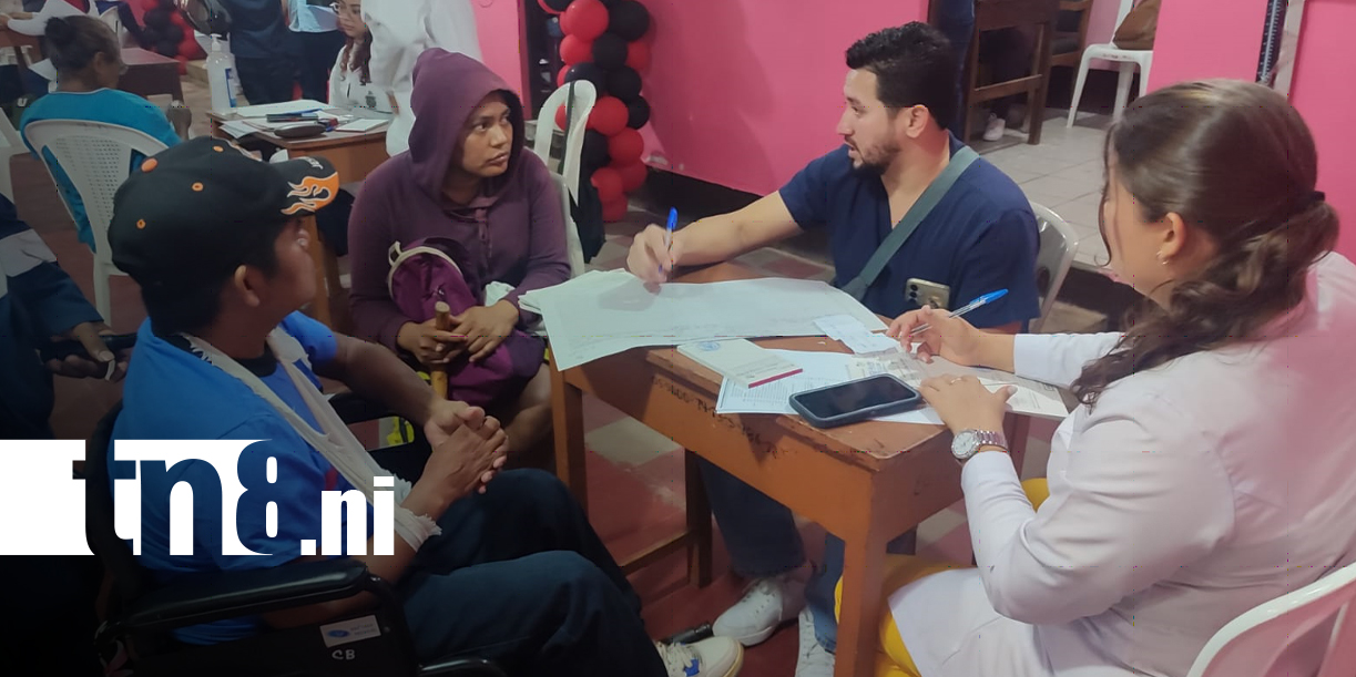 Foto: Familias de Jalapa reciben atención especializada en Mega Feria de Ortopedia/Cortesía