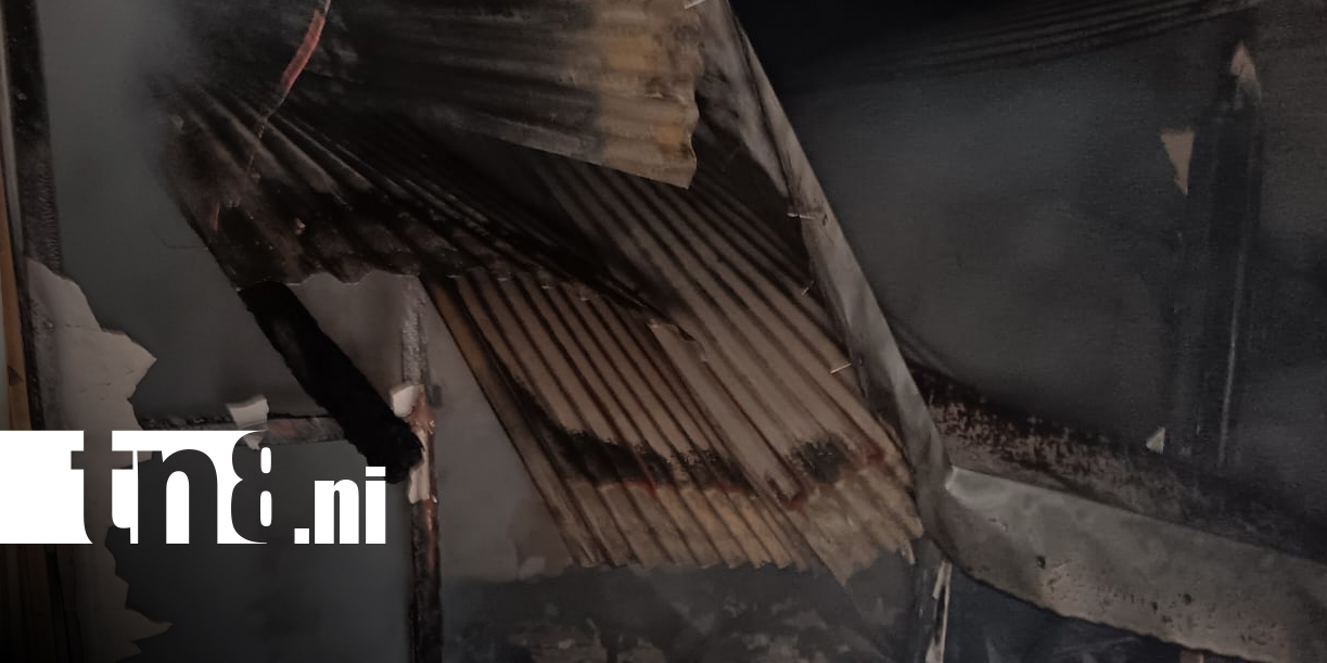 Foto: Vivienda consumida por llamas en Bluefields y otra resultó con daños parciales/TN8