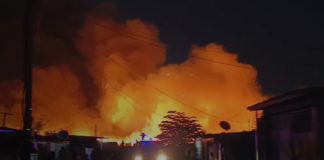 Foto: Incendio en vertedero del barrio Grenada de Managua moviliza a bomberos/TN8