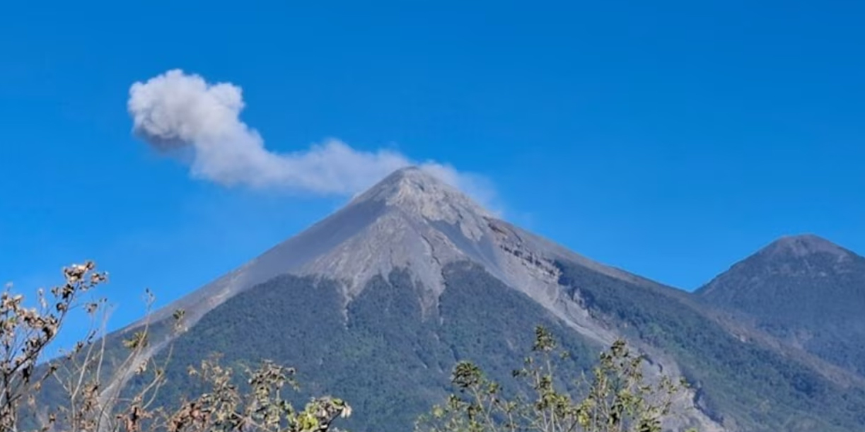 Foto: Volcán de Fuego en Guatemala mantiene alerta por caída de ceniza/Cortesía