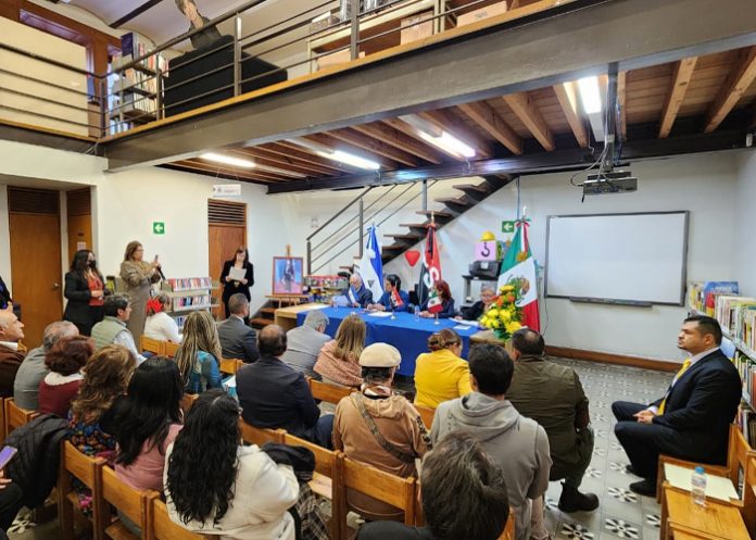 Foto: Nicaragua honra a Rubén Darío en la Biblioteca Pública de México/ Cortesía