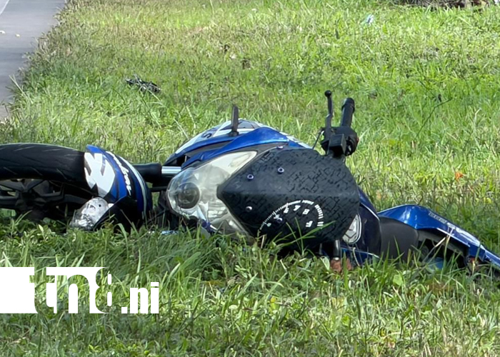 Foto: Dos personas resultan gravemente lesionadas en accidente en Villa Sandino, Chontales/TN8