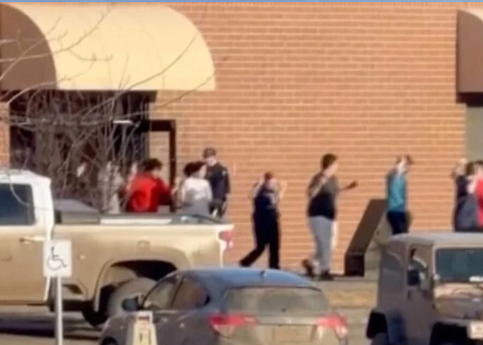 Foto: Tiroteo en Canadá deja 10 muertos y 25 heridos en escuela/Cortesía