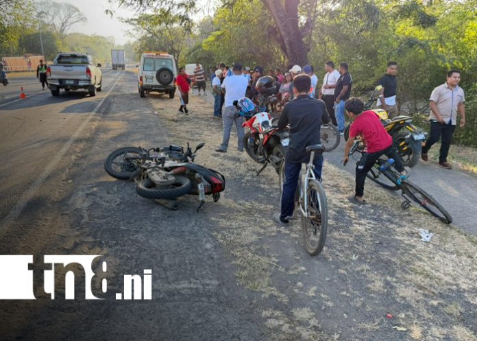 Foto: ​Percance vial deja a dos jóvenes lesionados tras peligrosa invasión de carril en Diriomo/TN8