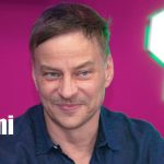 Foto: Tom Wlaschiha comparte su experiencia en El Lobby /TN8