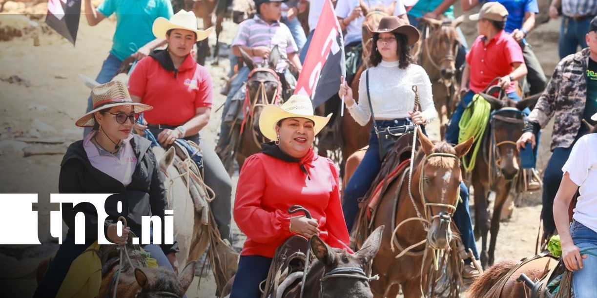 Foto: Familias de Siuna celebran 92 años del legado de Sandino con vibrante cabalgata/TN8