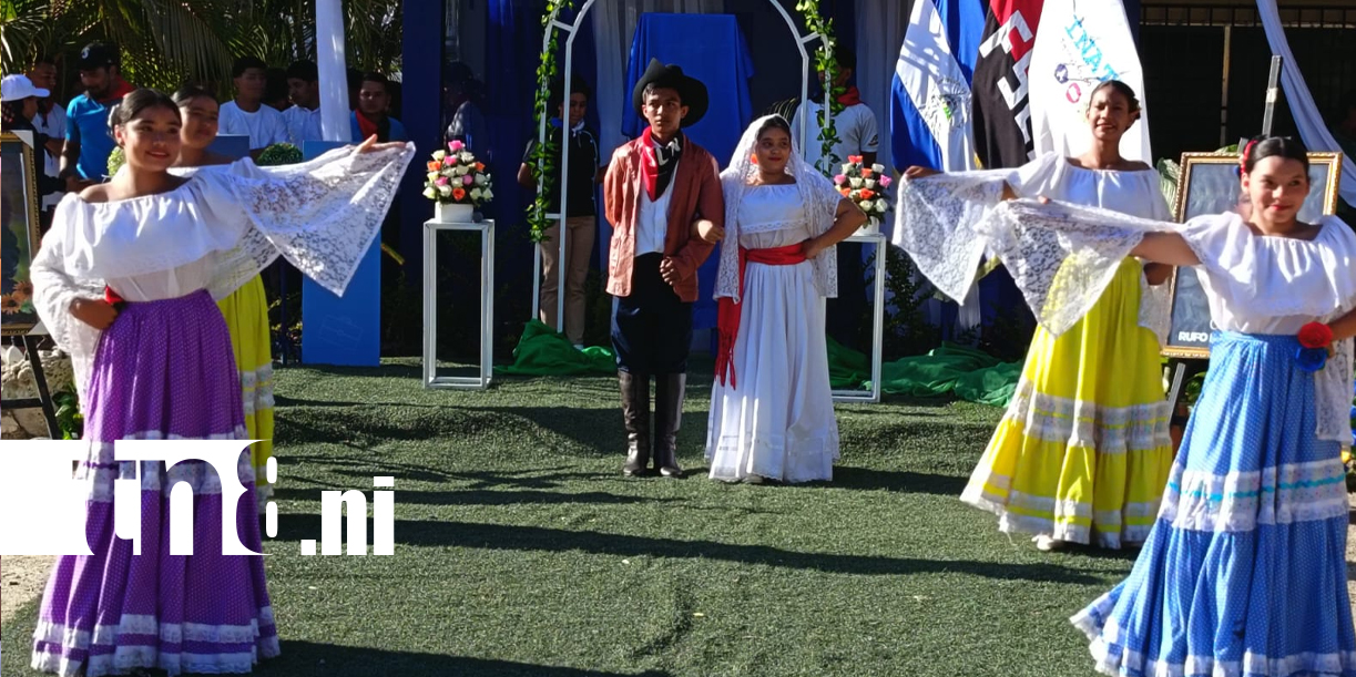 Foto: Segovianos rinden homenaje a Rufo Marín Bellorín /TN8