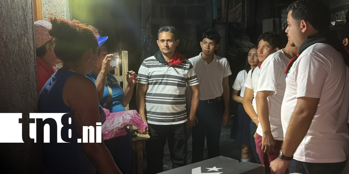 Foto: Gobierno entrega ayuda inmediata tras incendio en Juigalpa/TN8