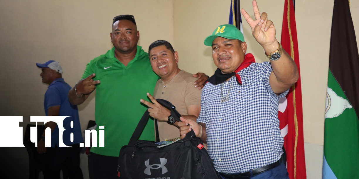 Foto: Mineros del Caribe reciben indumentaria para Pomares 2026/TN8