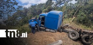 Foto: Rastra sin frenos desata violento choque en la Carretera Sur / TN8