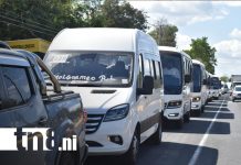 Foto: Gobierno Central entrega nuevos buses para rutas urbanas y turísticas en Granada/ TN8