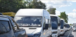 Foto: Gobierno Central entrega nuevos buses para rutas urbanas y turísticas en Granada/ TN8