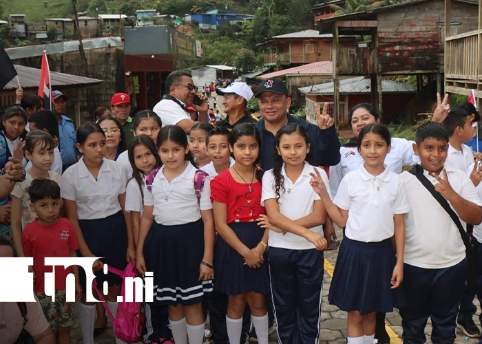 Foto: Vesubio estrena nueva obra de adoquinado en Bonanza/TN8