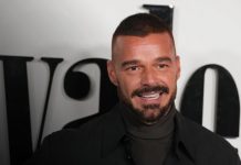 Foto: Bad Bunny triunfa en los Grammy y recibe elogio de Ricky Martin / Cortesía