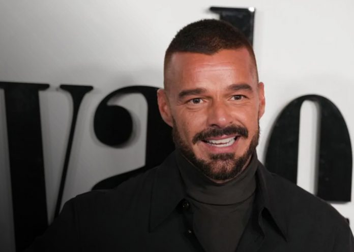 Foto: Bad Bunny triunfa en los Grammy y recibe elogio de Ricky Martin / Cortesía Foto: Bad Bunny triunfa en los Grammy y recibe elogio de Ricky Martin / Cortesía