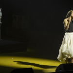 Rosalía sorprende y canta por Palestina en Barcelona Foto: Aparición inesperada de Rosalía en concierto solidario por Palestina/Cortesía