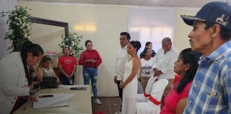 Foto: Parejas reafirman su amor en bodas grupales en Madriz / TN8