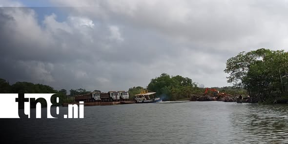 Foto: Megaproyecto vial en Bluefields acelera con maquinaria en ambos lados del río/TN8