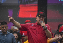Diosdado Cabello: “Venezuela está de pie y jamás estará arrodillada” Foto: Venezuela recuerda el 4F con un mensaje de resistencia y soberanía/Cortesía