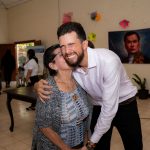 Mañaneros con Corazón: Julio Payán lleva sonrisas a la Casa Club Ciudad Sandino Foto: Julio Payán y la visita a la Casa Club Ciudad Sandino en el marco de Mañaneros con Corazón