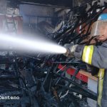 Foto: Fuerte incendio en una casa comercial de León