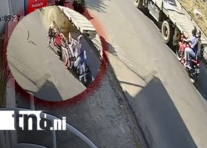 Foto: Impactante accidente en la Pista Suburbana deja un motociclista fallecido / TN8