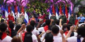 Foto: Comandante Daniel Ortega y Compañera Rosario Murillo en acto de entrega del Hospital Sandino Nuevo Amanecer