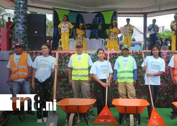 Foto: Bilwi y una campaña por una cudad limpia / TN8