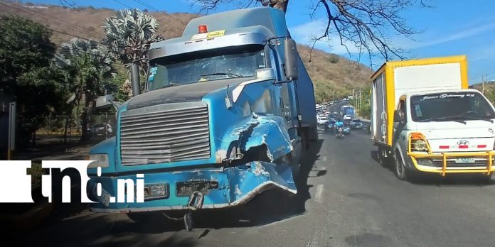 Foto: Accidente múltiple en la Cuesta El Plomo, Managua / TN8