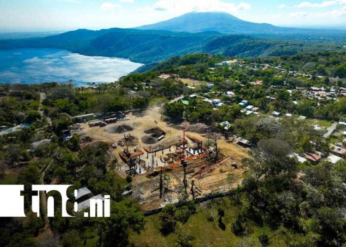 Foto: Avanza el Estadio de Fútbol de Catarina / TN8