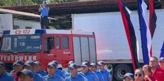 Foto: Capacitación a bomberos de Nicaragua en técnica canina y rescate vehicular / TN8