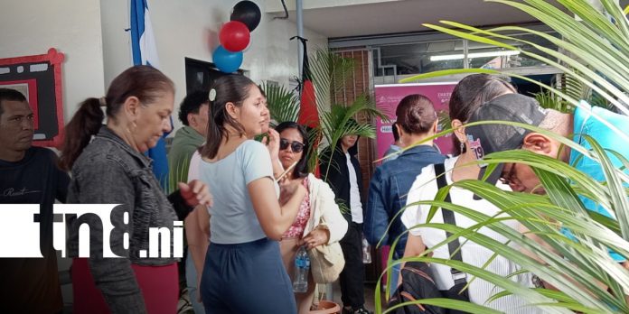 Foto: Renombran el Centro Tecnológico de Idiomas / TN8
