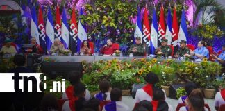 Foto: Comandante Daniel Ortega y Compañera Rosario Murillo en acto de entrega del Hospital Sandino Nuevo Amanecer