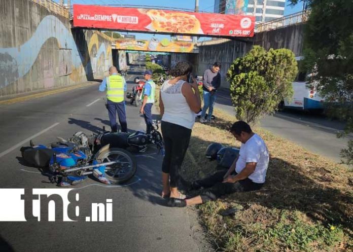 Foto: Accidente de tránsito en sector de la Rotonda Centroamérica, Managua / TN8 Foto: Accidente de tránsito en sector de la Rotonda Centroamérica, Managua / TN8