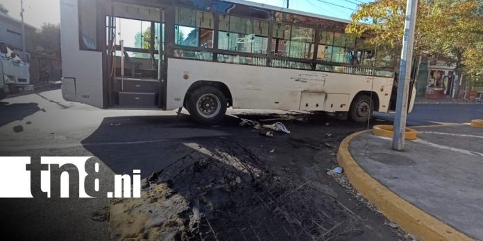 Foto: Ruta 175 toma fuego en Managua / TN8