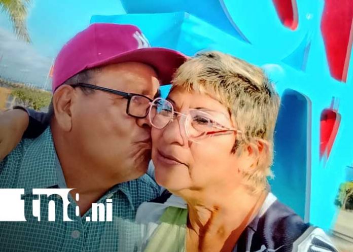 Foto: El amor no conoce edades en Granada / TN8