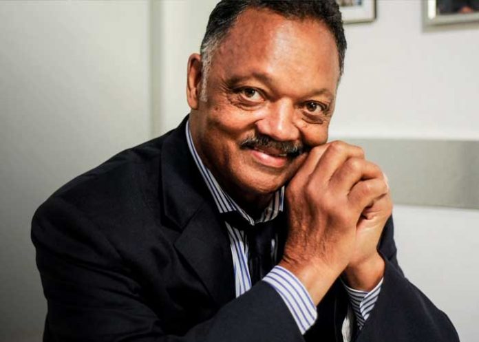 Foto: Jesse Jackson, reverendo y defensor de derechos civiles de negros en EEUU