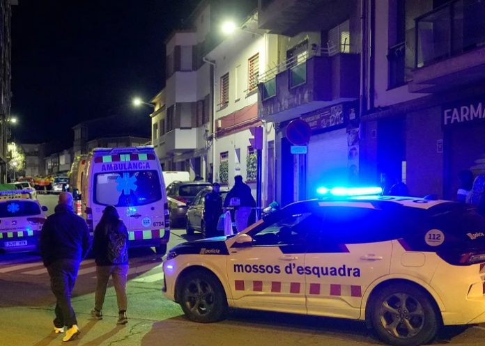 Foto: Incendio en un bloque de pisos de Manlleu, Barcelona /Cortesía