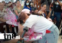 Foto: Juventud Sandinista lleva regalos y mensajes de esperanza a pacientes del Centro Nora Astorga / TN8