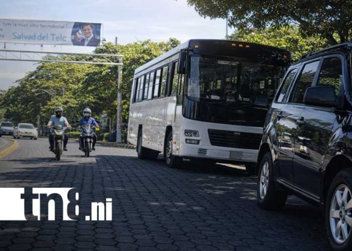 Foto: Peligrosa maniobra de una Ruta 118 en Managua / TN8