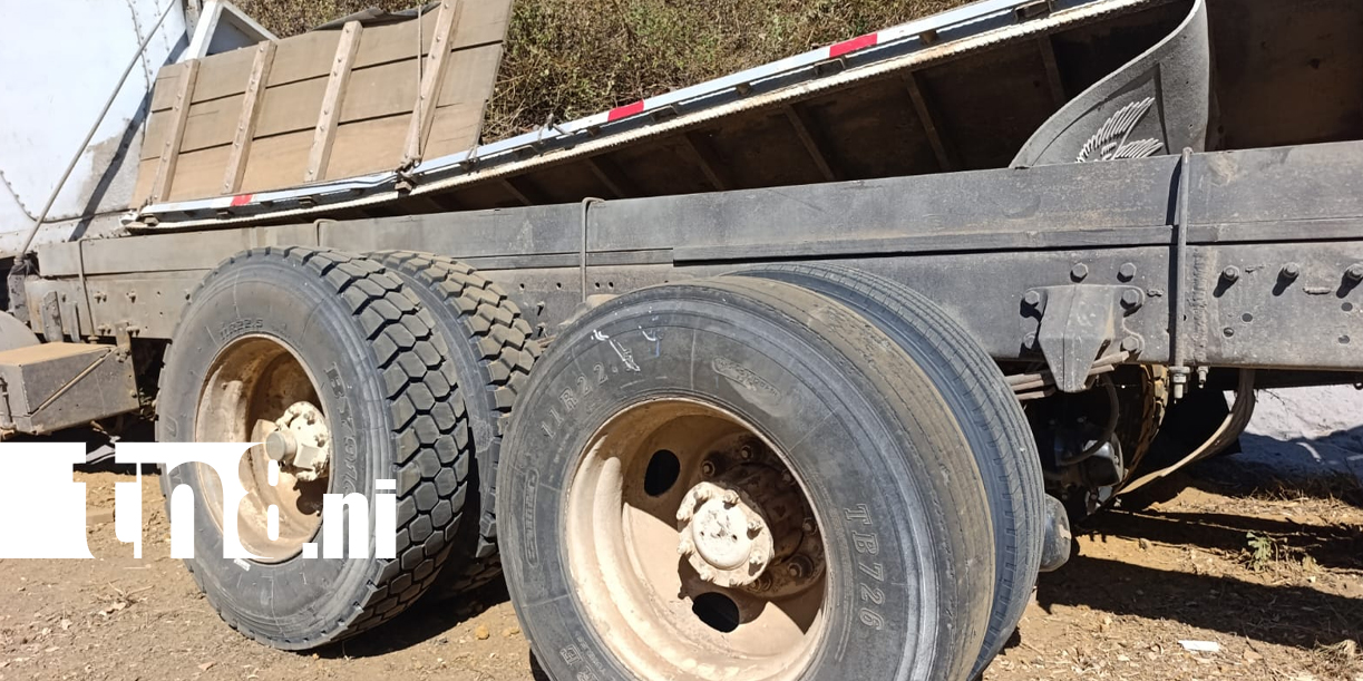 Foto: Camión fuera de control evita tragedia en Carretera Sur /TN8