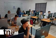 Foto: Ponencia sobre internet seguro en Nicaragua / TN8