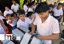 Foto: Jornada intensiva vacuna a más de 500 niños contra el VPH /TN8