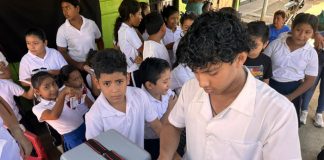 Foto: Jornada intensiva vacuna a más de 500 niños contra el VPH /TN8